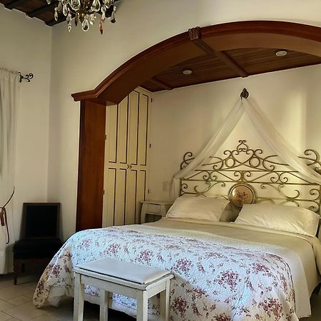 Hotel Draghi San Antonio de Areco Exteriör bild
