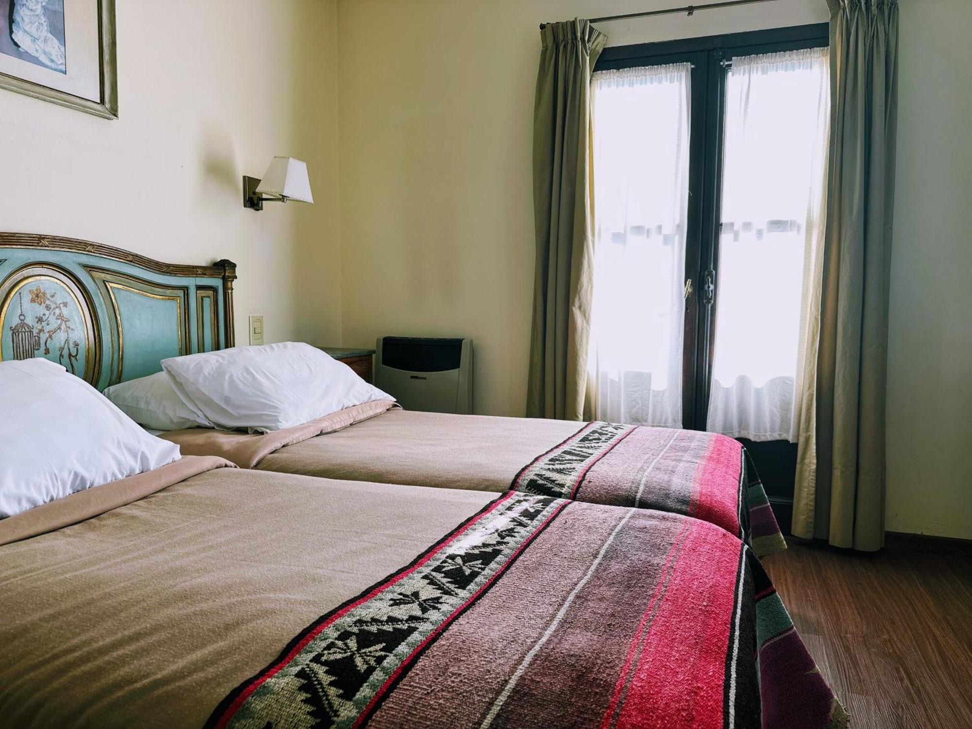 Hotel Draghi San Antonio de Areco Exteriör bild