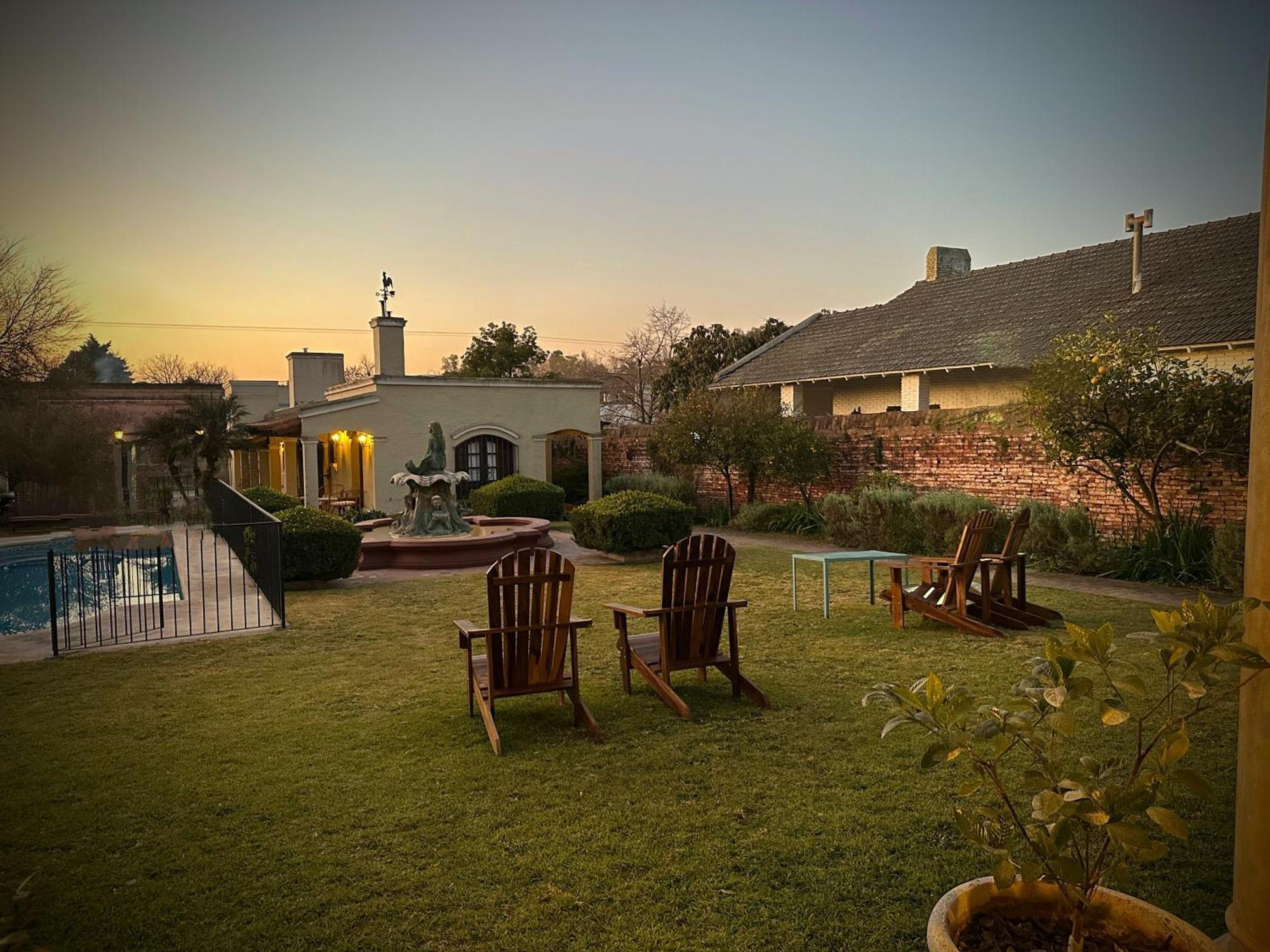 Hotel Draghi San Antonio de Areco Exteriör bild